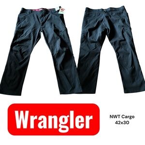 👛 (ANY 2/$30) NWT WRANGLER Straight Fit Performance Zip Cargo Pants 42x30